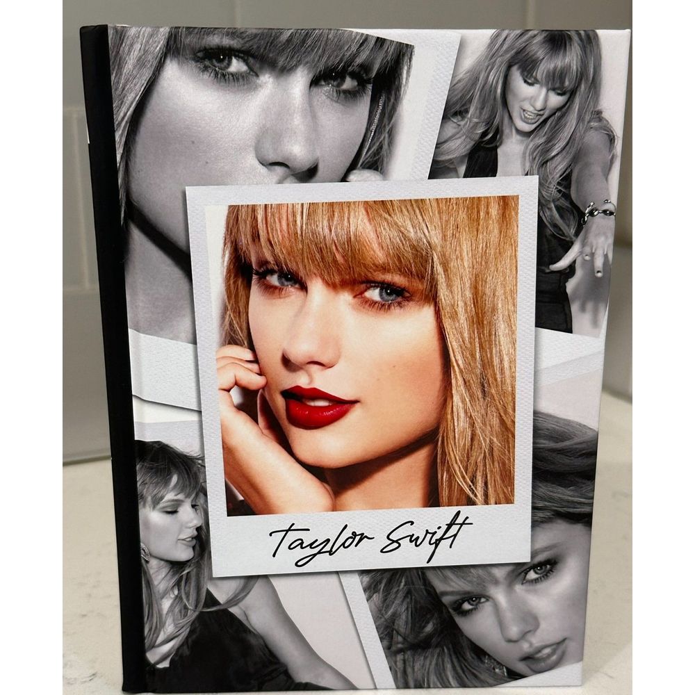 Taylor Swift Spotlight On A Legend Book NEW